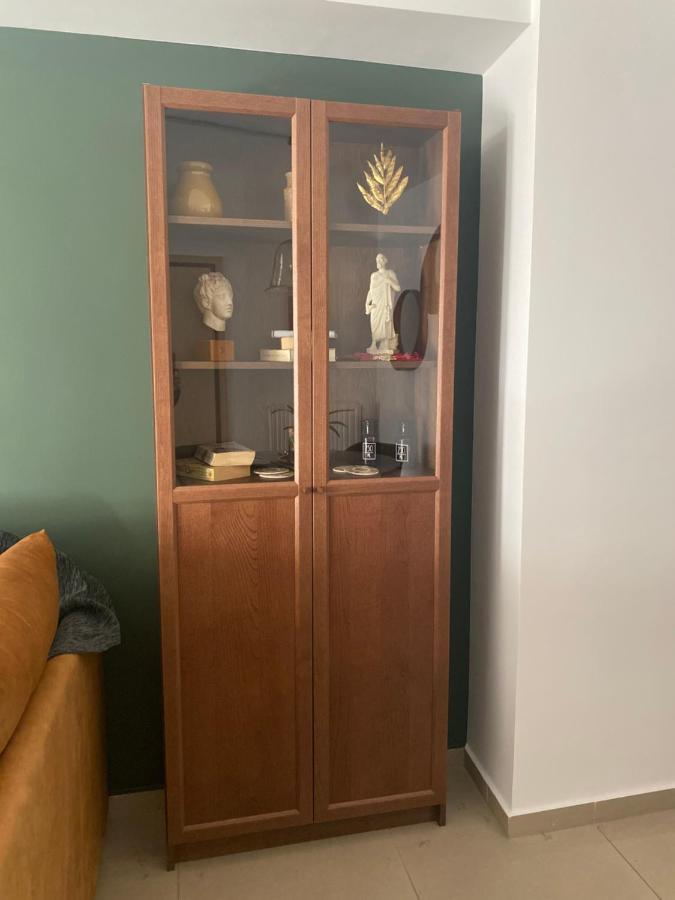 Little John Luxury Apartment Пирея Екстериор снимка