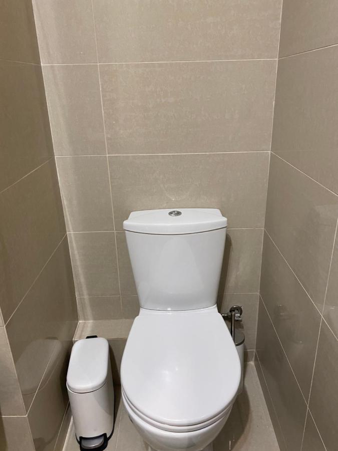Little John Luxury Apartment Пирея Екстериор снимка